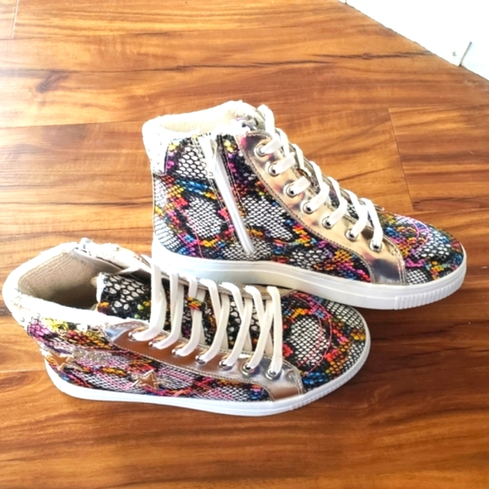 Steve Madden Girl JEAGLE Snake Print Hightop Shoes Size 5